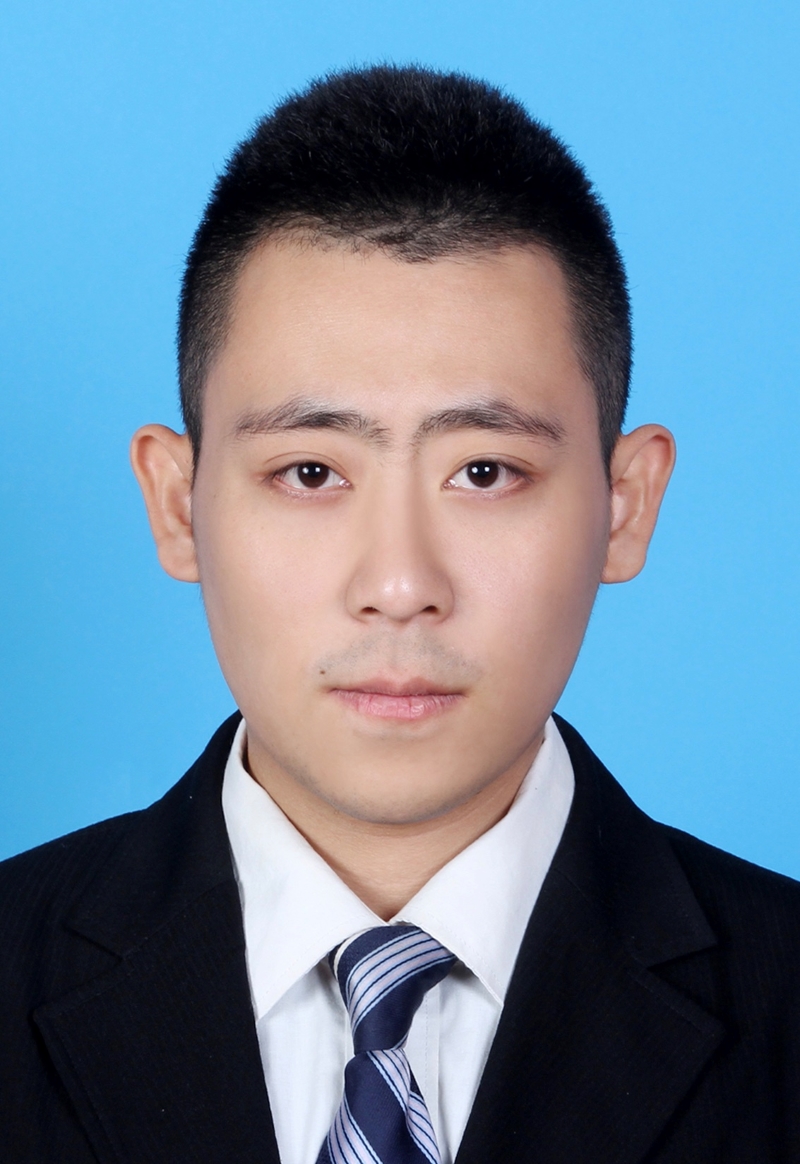 翟兴浩-专职律师.jpg
